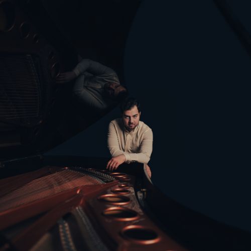 Burak Çebi – Eine Hommage an Ludovico Einaudi
